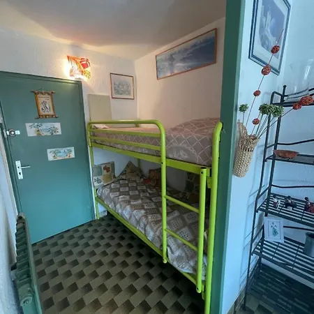 Coeur Port Camargue T2 Pour 6 Personnes N2 129 *