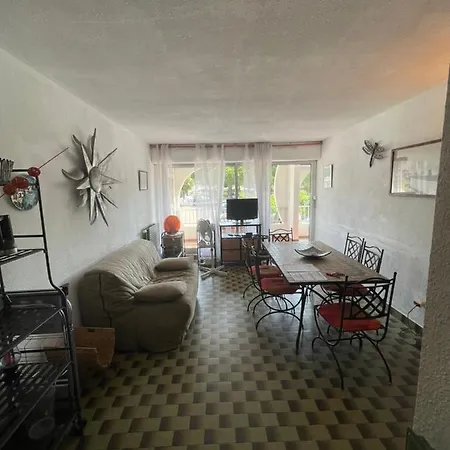 Coeur Port Camargue T2 Pour 6 Personnes N2 129 Daire *